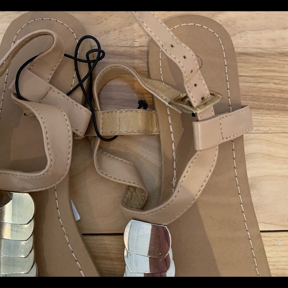 NYC Sandals - Picture 4 of 9